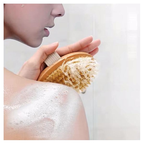 amarama's wooden exfoliating brush with natural bristles